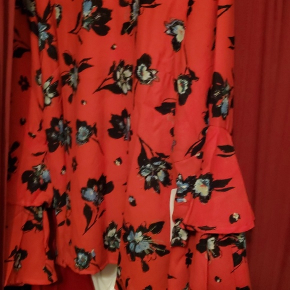 Blouse - Picture 2 of 3